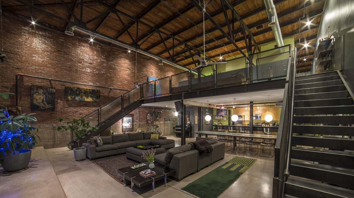 ตกแต่งบ้านไตล์ลอฟท์ ด้วยต้นไม้ปลอมอย่างไรให้ปัง!