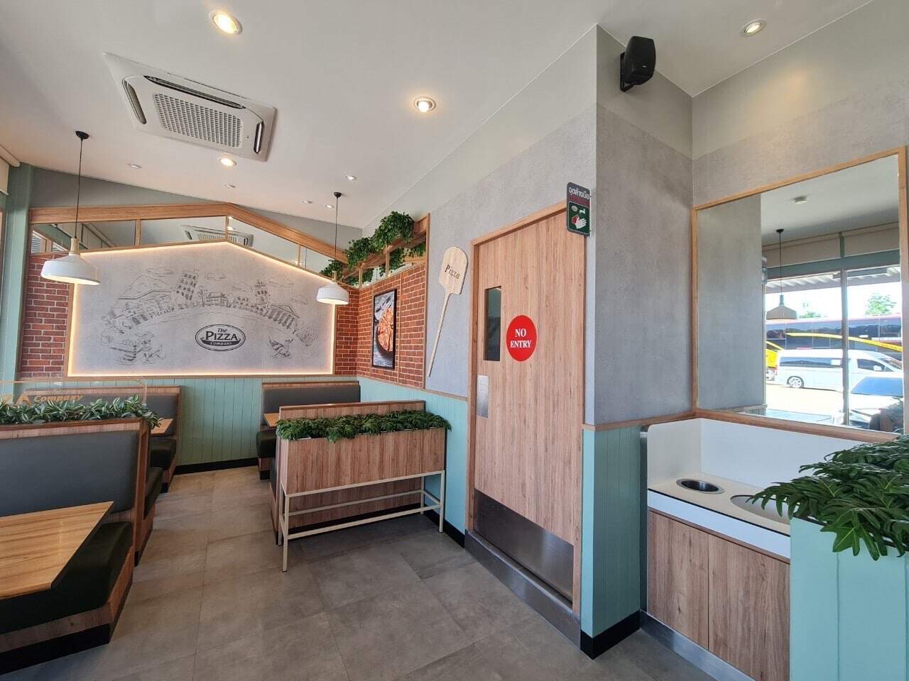 LINE_ALBUM_The pizza company hadyai_220530_2