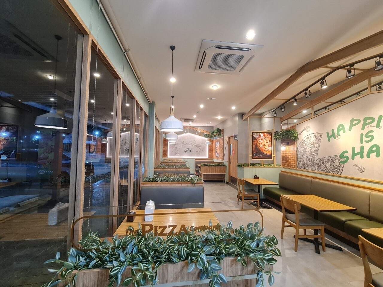 LINE_ALBUM_The pizza company hadyai_220530_6