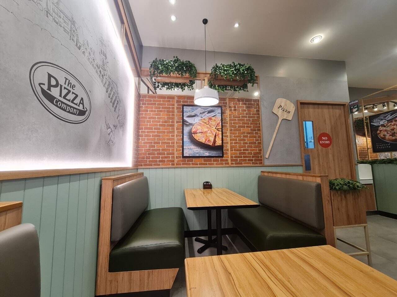 LINE_ALBUM_The pizza company hadyai_220530_9