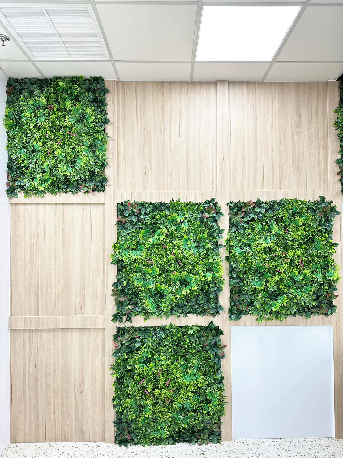 greenwall19102023 (7)